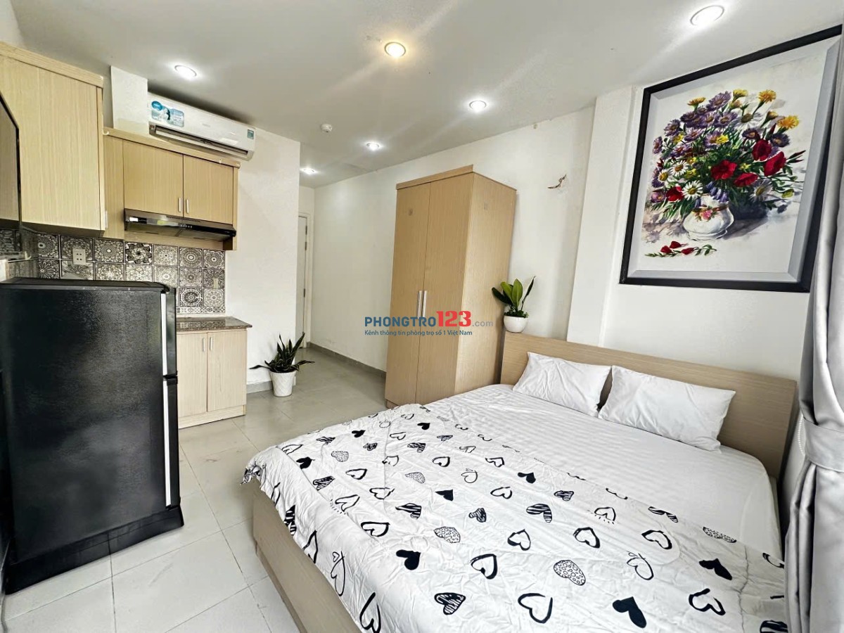 Phòng trọ Phú Nhuận 30m2 giáp Q3 gần Trường Sa thang máy, cửa sổ full nội thất đường Đặng Văn Ngữ