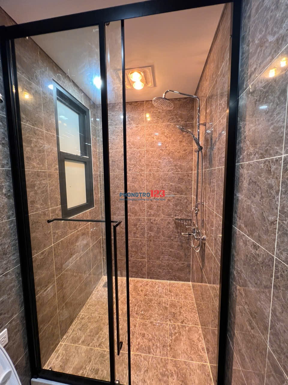 MODERN & FULLY, FURNISHED APARTMENT FOR RENT – 5 MINS TO LOTTE MALL TAY HO
