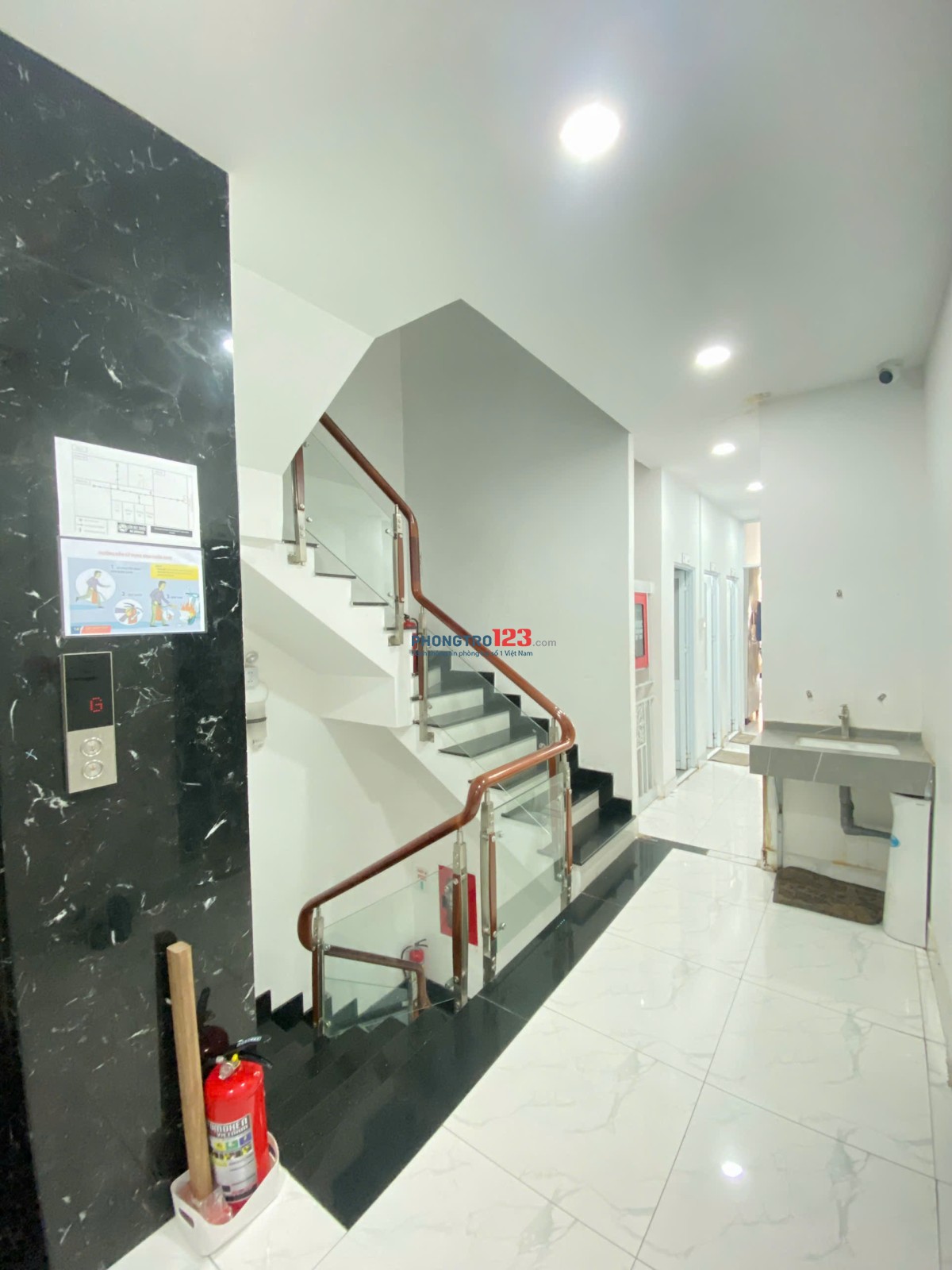 KTX Sang Xịn Thiết Kế Hiện Đại Tiện Nghi Giá Rẻ
