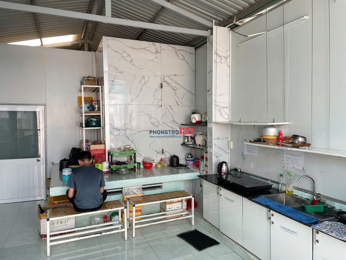 KÍ TÚC XÁ Dành Cho Sinh Viên Người Đi Làm Giá Rẻ
