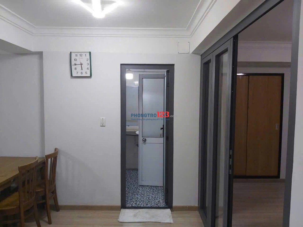 Chung cư Miếu Nổi, Vũ Huy Tân, BT: 72m2, 2p ngủ có ban công, 11tr