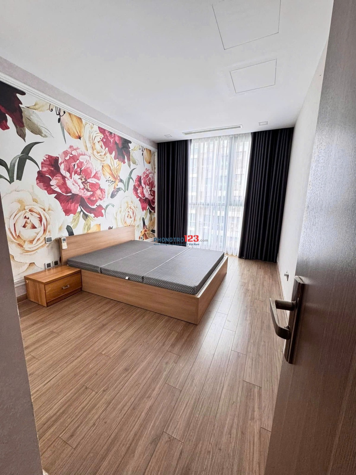 Căn hộ chung cư Carillon 5, Tân Phú: 93m2 - giá 12.5tr