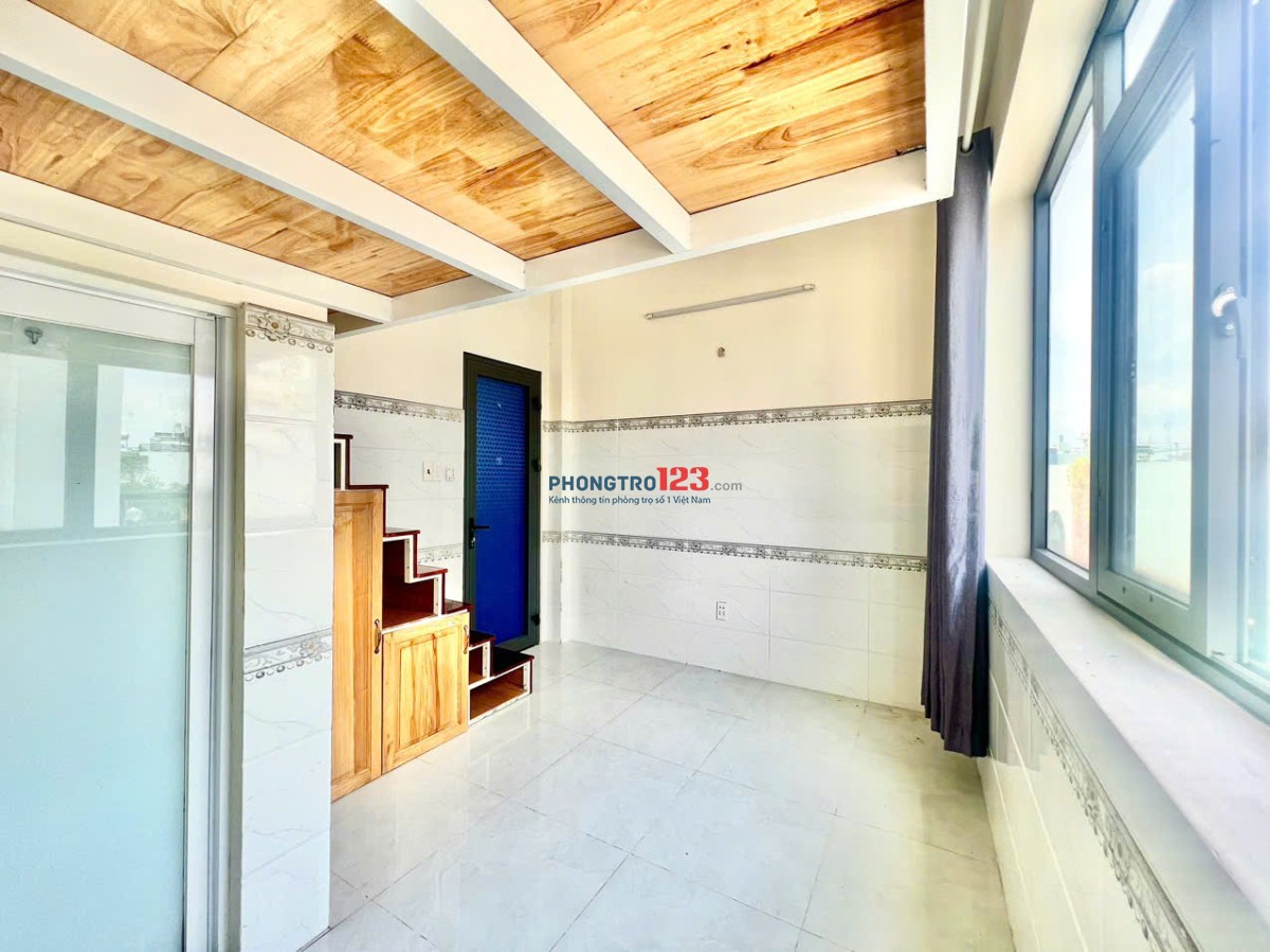 PHÒNG DUPLEX FULL NT CỬA SỔ TRỜI GẦN HÀNG XANH