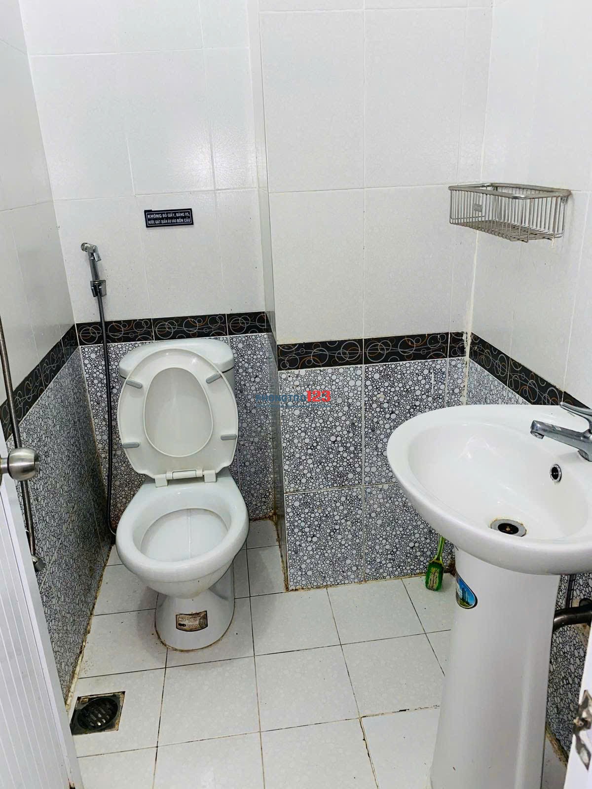 Chính chủ cho phòng tại Nguyễn Trãi, quận 1