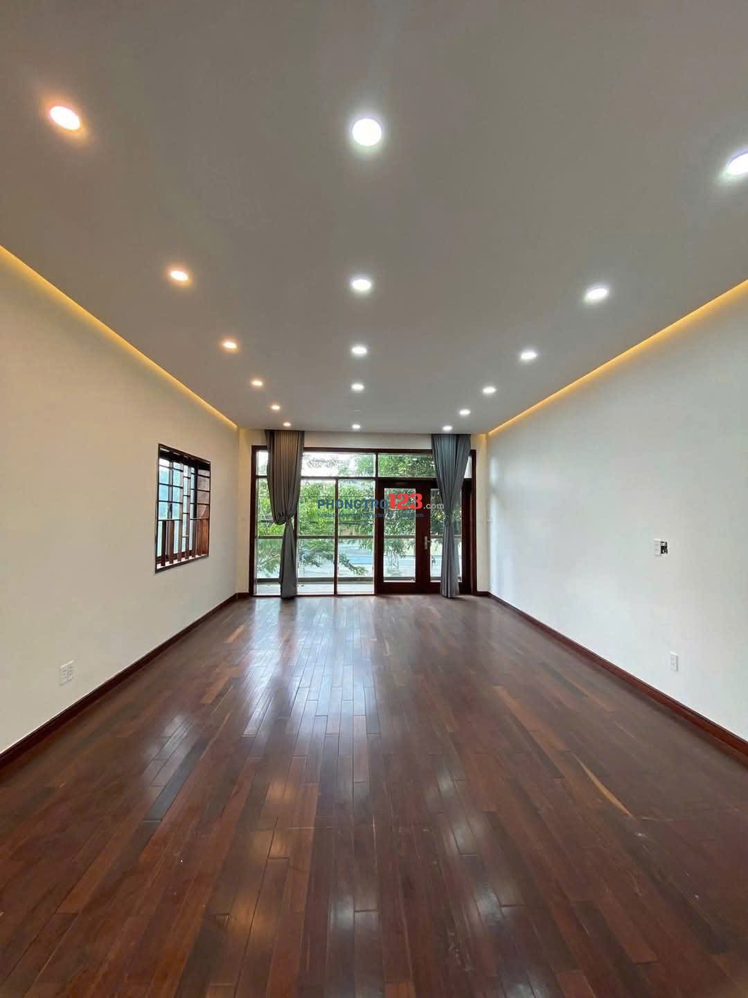 Cho thuê nhà 4 tầng mặt tiền: Nguyễn Hữu Thọ - khuê trung - cẩm lệ - đoạn xô viết nghệ tĩnh