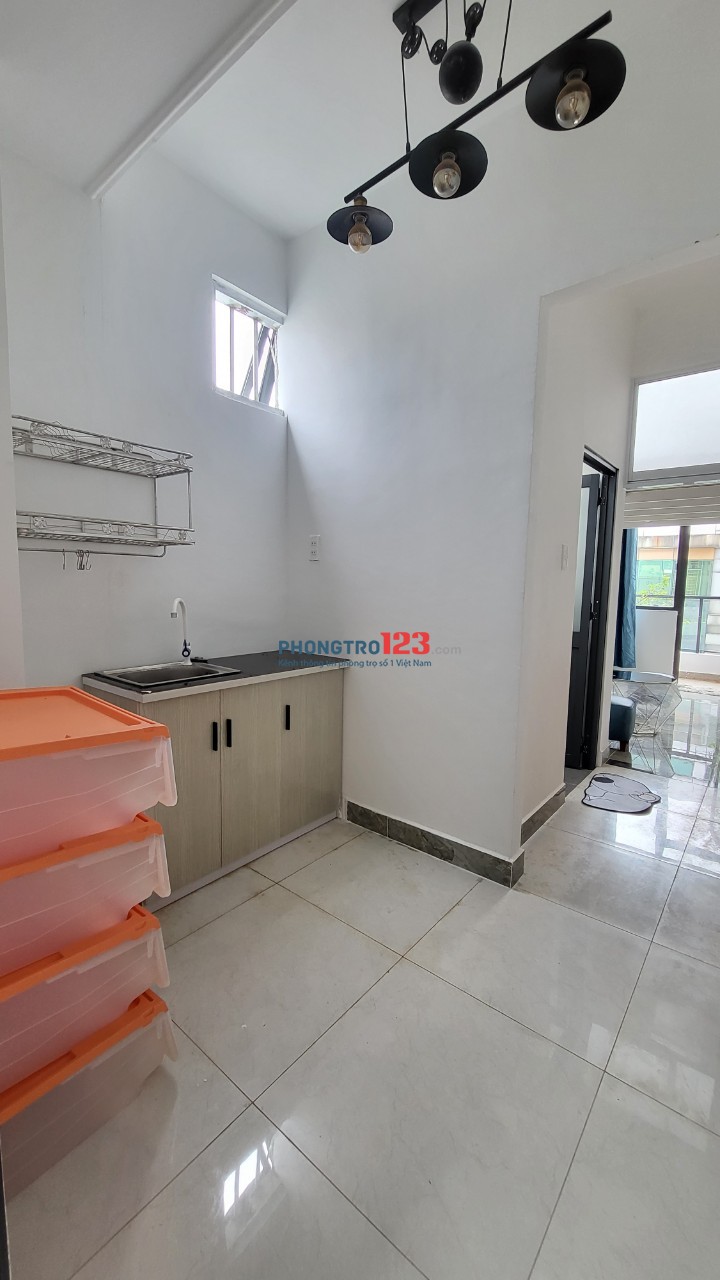 Cho thuê phòng 27m2, có bancon và gác lững