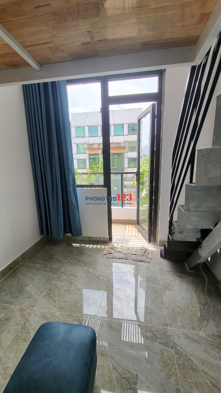 Cho thuê phòng 27m2, có bancon và gác lững