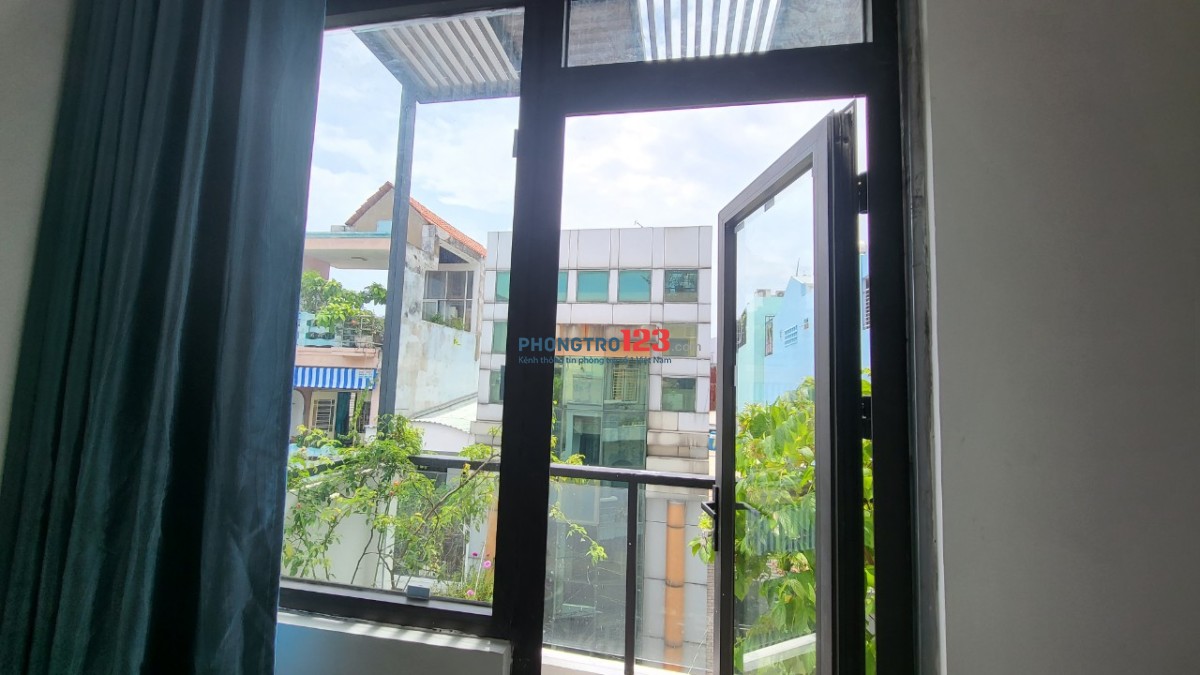 Cho thuê phòng 27m2, có bancon và gác lững