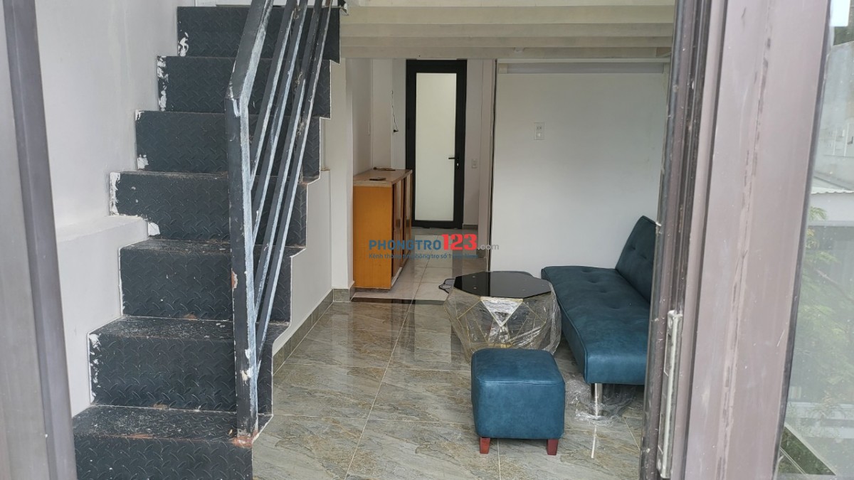 Cho thuê phòng 27m2, có bancon và gác lững
