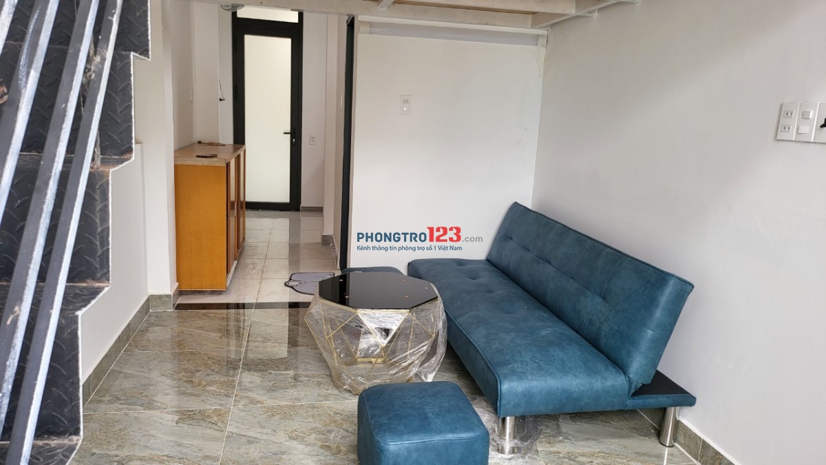Cho thuê phòng 27m2, có bancon và gác lững