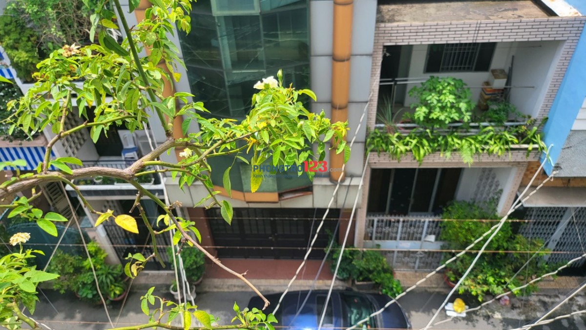 Cho thuê phòng 27m2, có bancon và gác lững