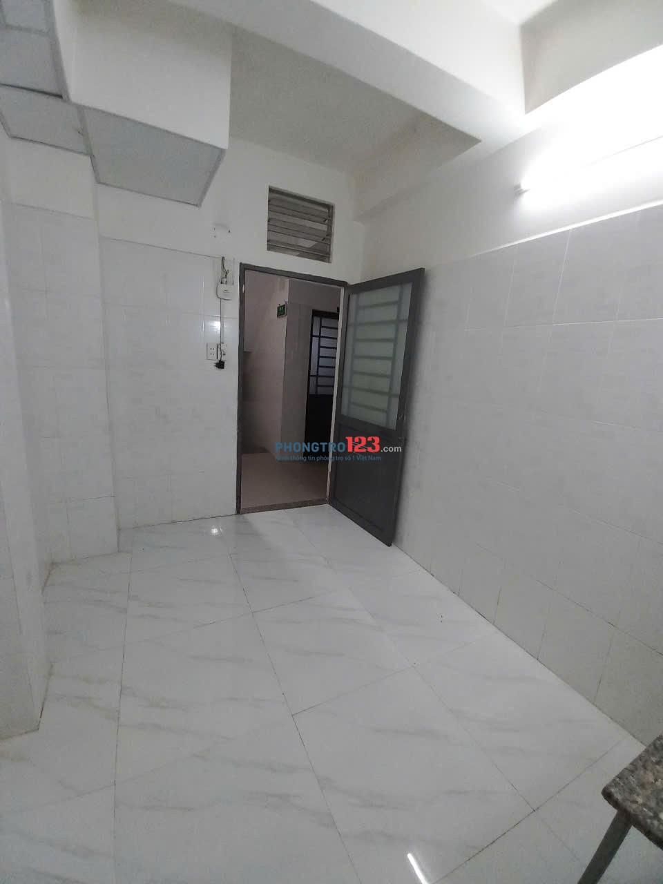 Cho thuê phòng mới máy lạnh mới tại 6/4A Đường số 210, quận 9