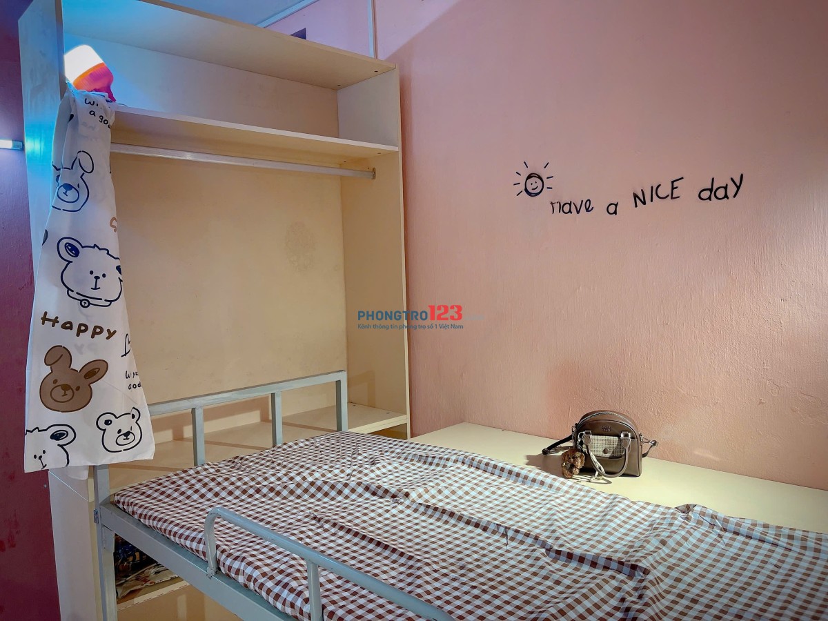 TÌM NỮ Ở GHÉP - chỉ cần xách vali đến ở