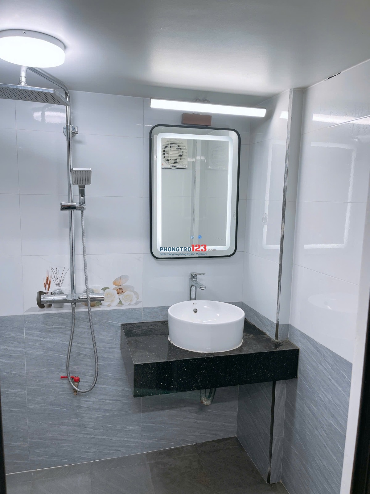 TÌM NGƯỜI Ở GHÉP - chỉ cần xách vali đến ở
