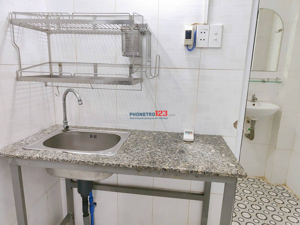 Cho thuê phòng mới máy lạnh mới tại 6/4A Đường số 210, quận 9