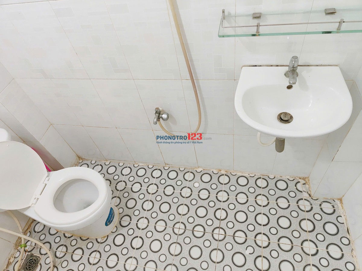 Cho thuê phòng mới máy lạnh mới tại 6/4A Đường số 210, quận 9