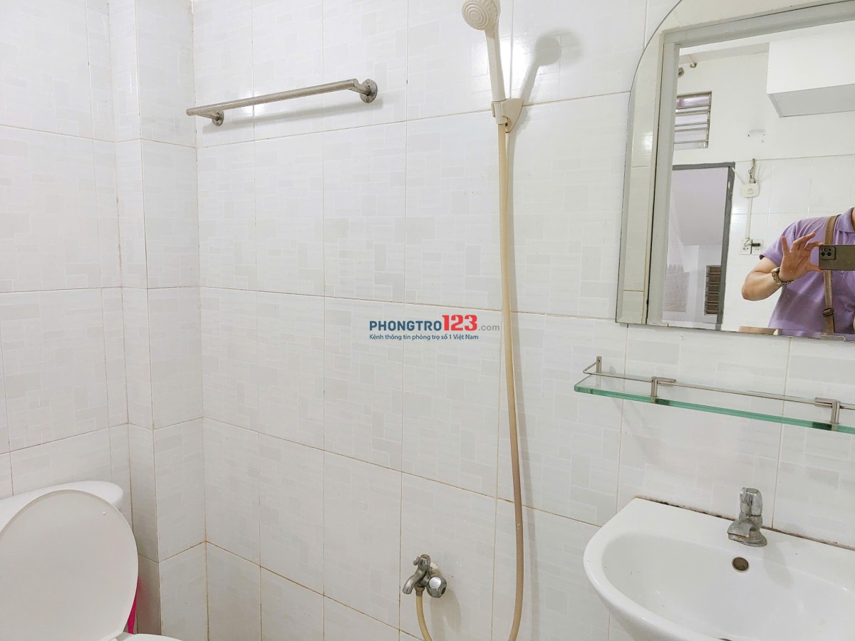 Cho thuê phòng mới máy lạnh mới tại 6/4A Đường số 210, quận 9