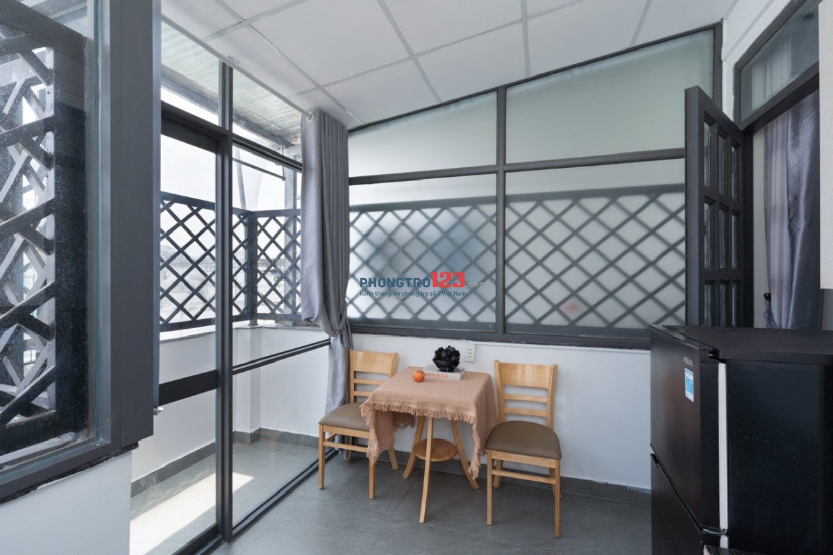 STUDIO MỚI KHAI TRƯƠNG FULL NỘI THẤT BAN CÔNG MỚI TINH