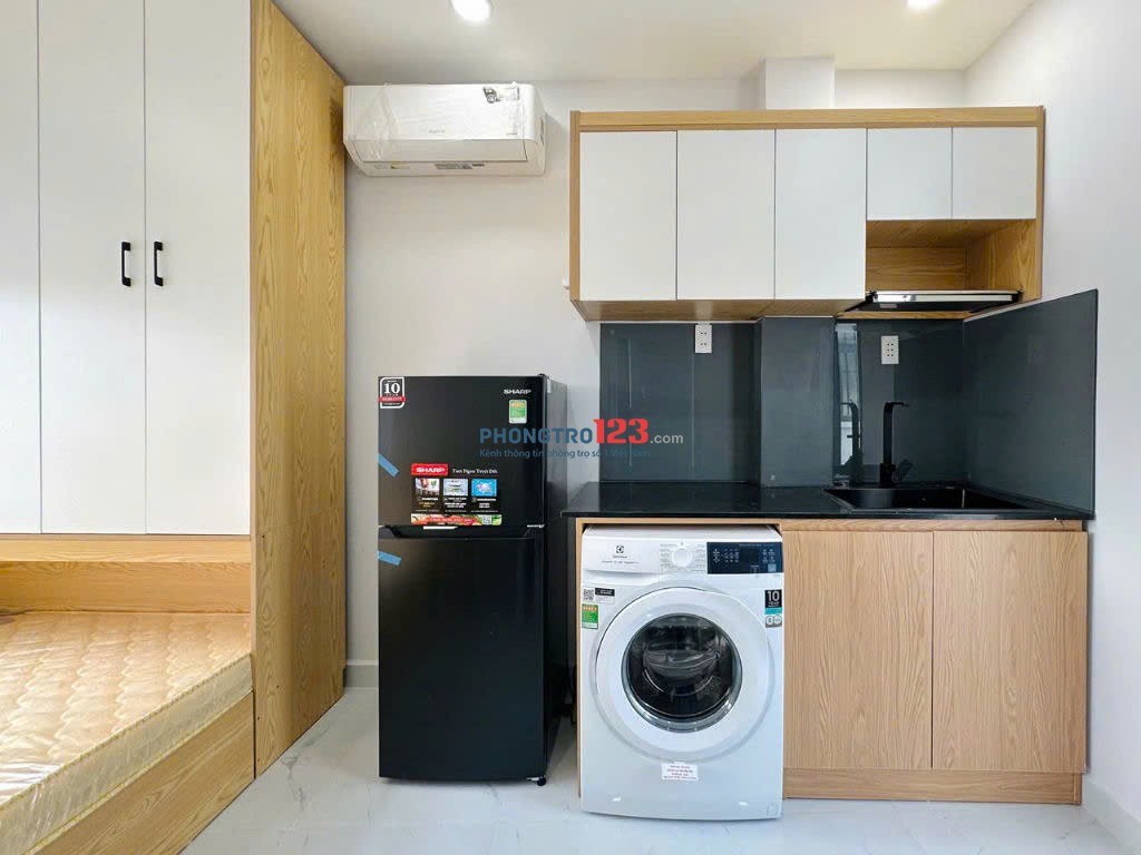 CHO THUÊ PHÒNG 25m2 CỬA SỔ TRỜI, THANG MÁY - BÌNH THẠNH GIÁP QUẬN 1, QUẬN 2, PHÚ NHUẬN , QUẬN 3