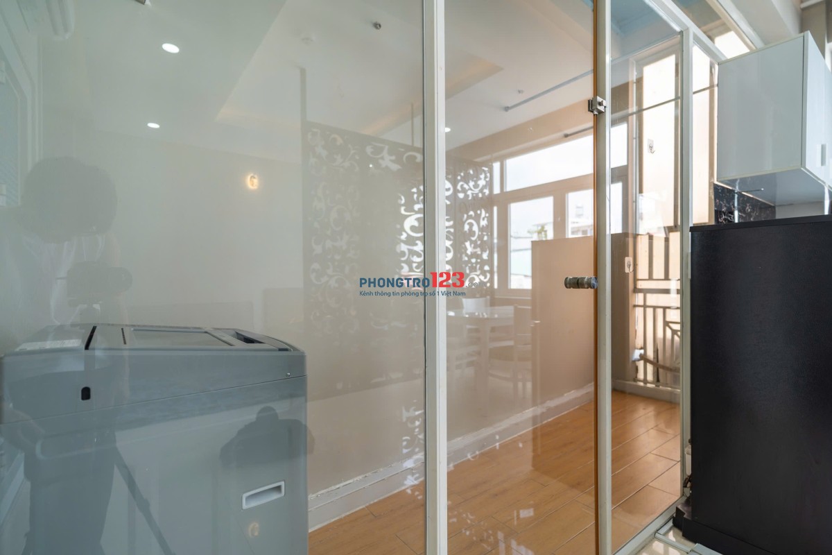 Cho thuê căn hộ Bình Thạnh, Tách bếp ~ 50m2. Gần Landmark81, Bason