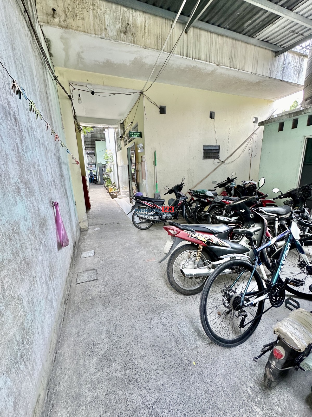 Phòng trọ giá rẻ 12,5 m2 (+8 m2 gác) Tô Ký Hóc Môn