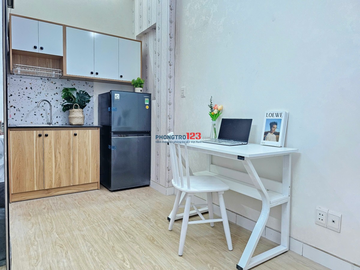 Phòng trọ studio 35m2 full nội thất quận Phú Nhuận đường Đặng Văn Ngữ gần Trường Sa, giáp Q3, gần Q1