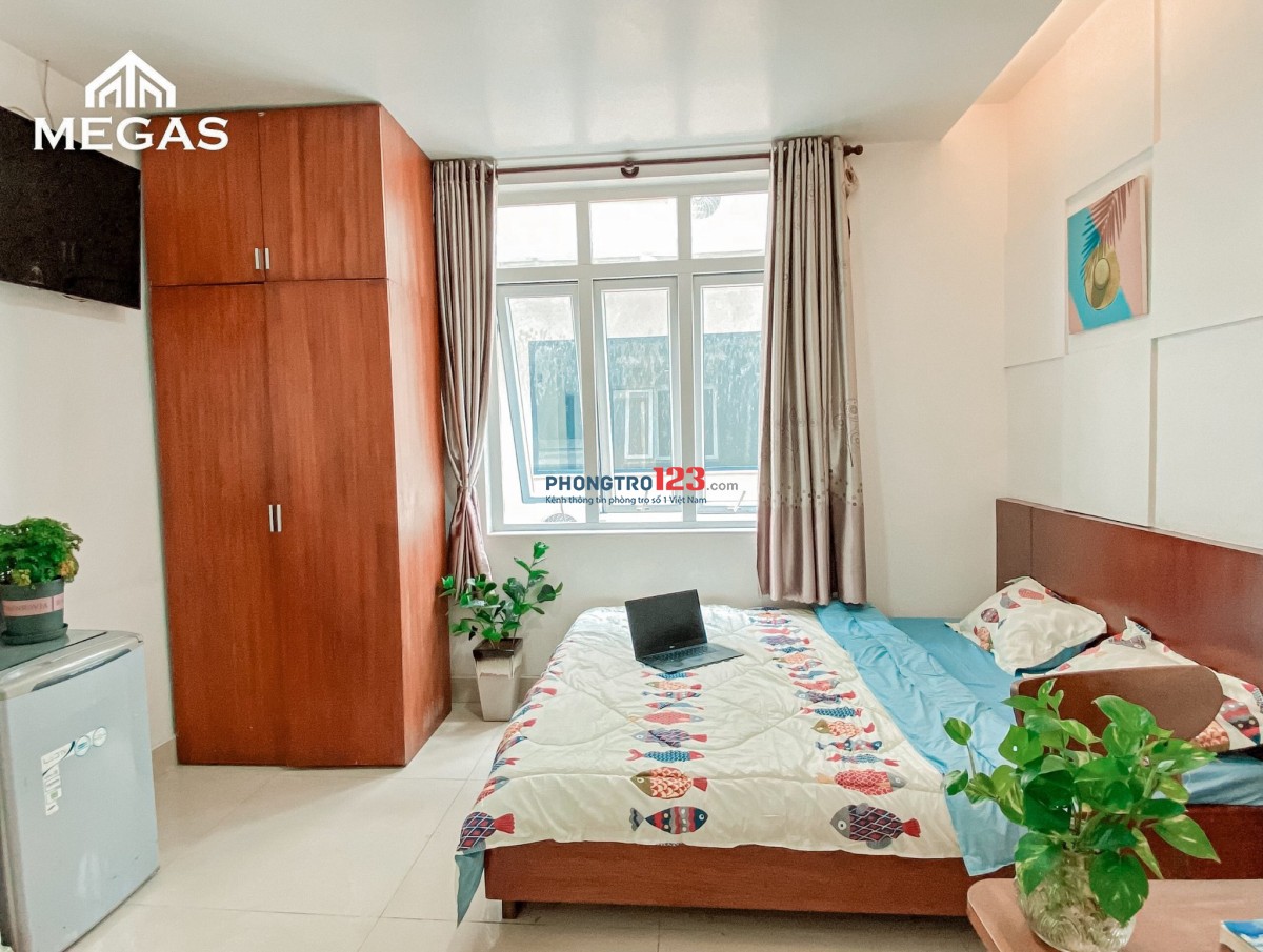 Phòng ban công, cửa sổ khu Ven Sông đối diện ĐH RMIT, TDTU