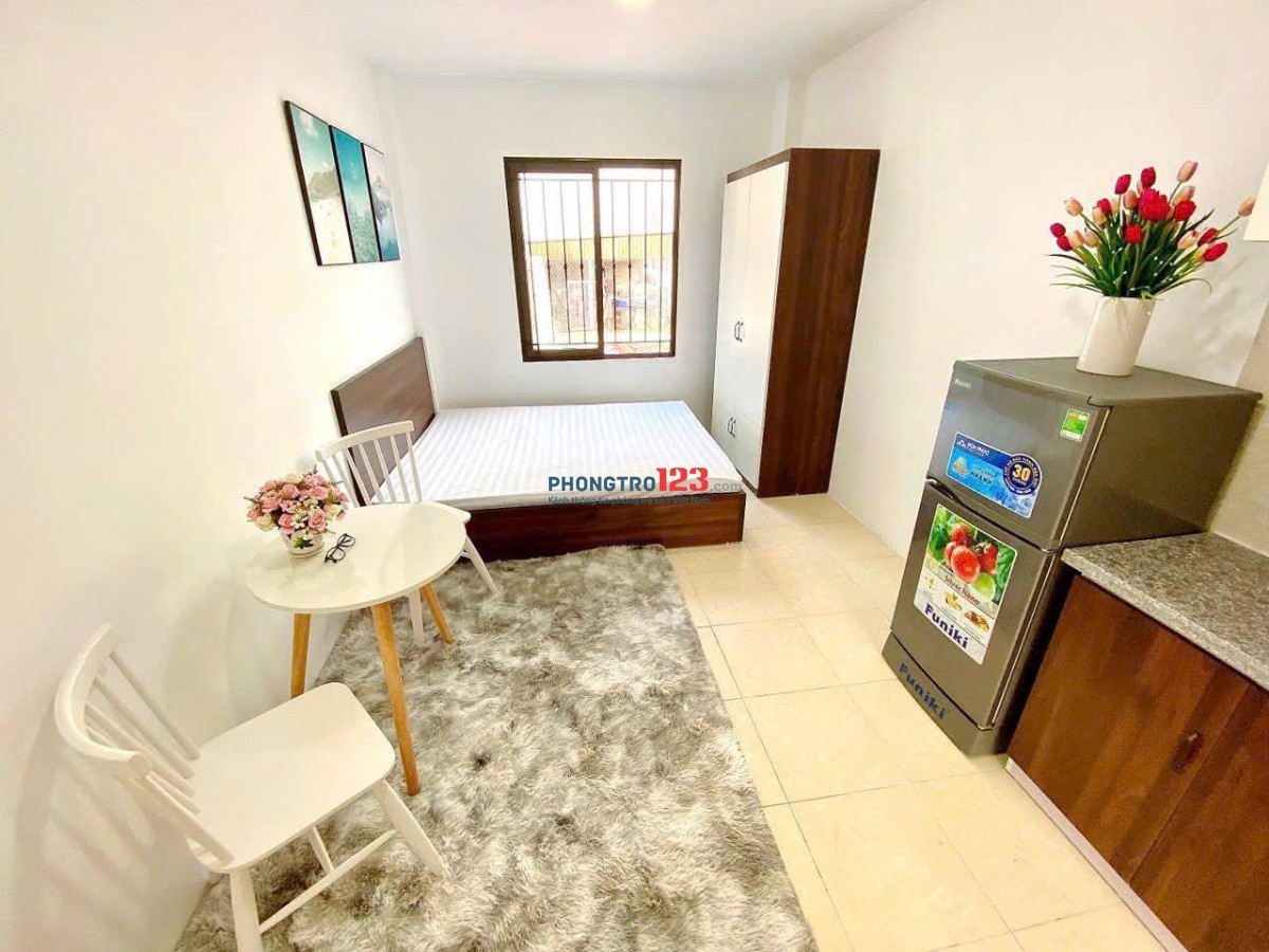 Căn hộ có Cửa Sổ - đường 3 tháng 2 - Quận 10, 20m2, 5tr/th, Full nội thất