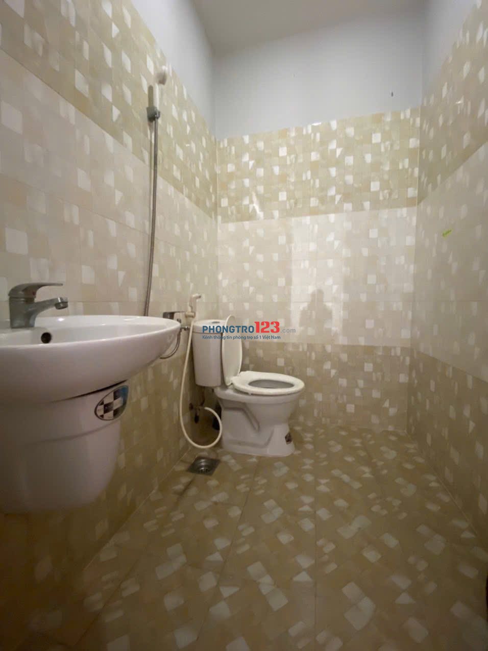 Cho thuê phòng 205/41/34 Phạm Văn Chiêu, P.14, Q.Gò Vấp – phù hợp ở 1-2 người (Khoá Vân Tay – Máy Giặt miễn phí)
