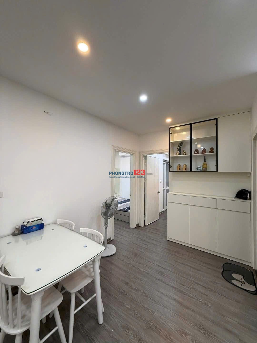 Chung cư Satra Eximland, Phan Đăng Lưu, Phú Nhuận - 130m2, 3p ngủ, 23tr/th