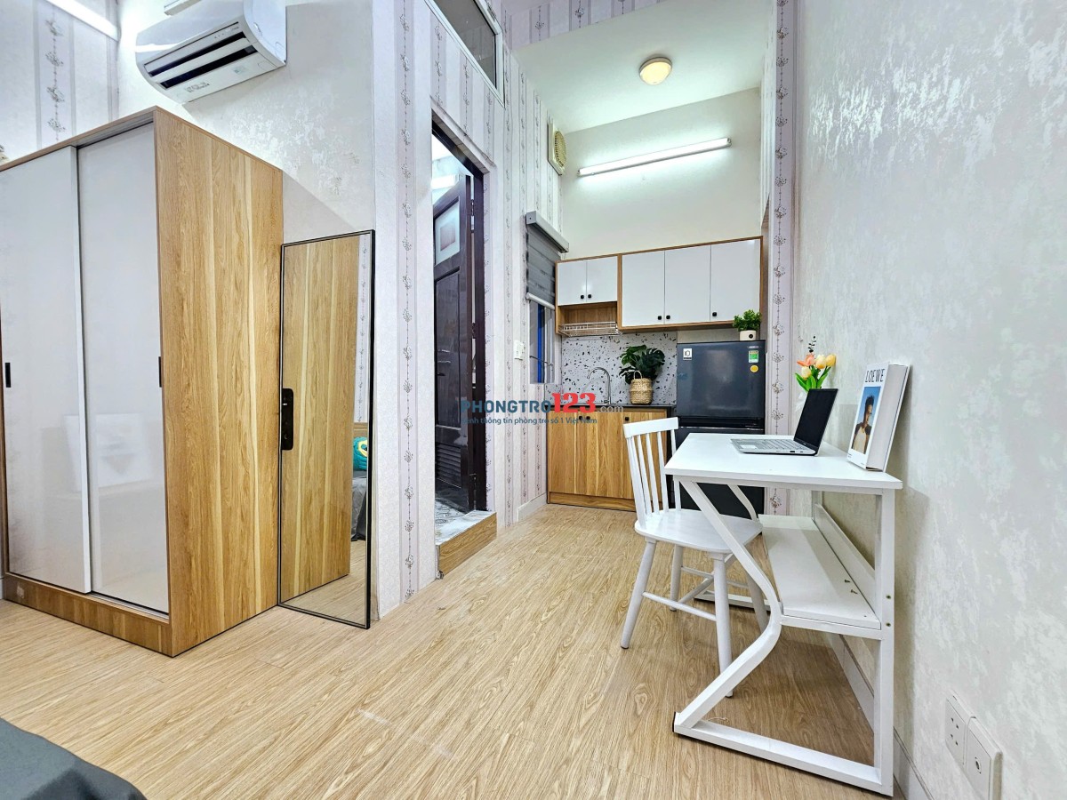 Phòng trọ studio 35m2 full nội thất quận Phú Nhuận đường Đặng Văn Ngữ gần Trường Sa, giáp Q3, gần Q1