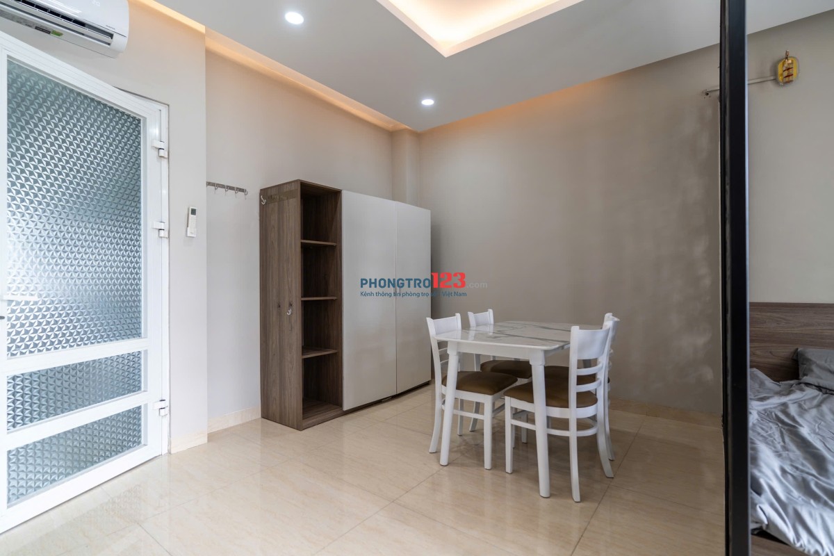 Cho thuê căn hộ Bình Thạnh, Tách bếp ~ 50m2. Gần Landmark81, Bason