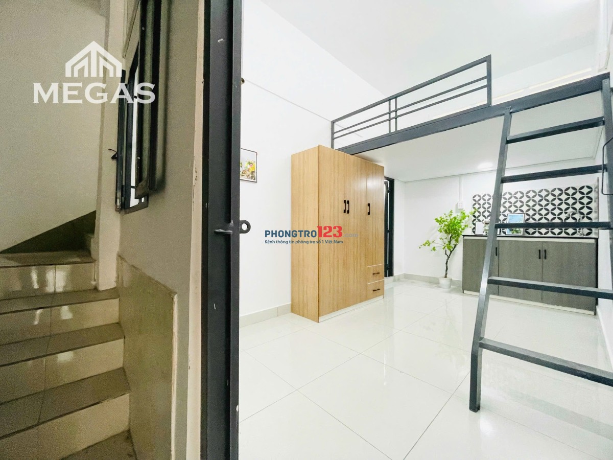 Cho thuê phòng ngay Chợ Bà Chiểu - Đầu Phan Văn TrịGiá Công Khai Duplex Cao 2m1 Rộng 30m2 3.800.000