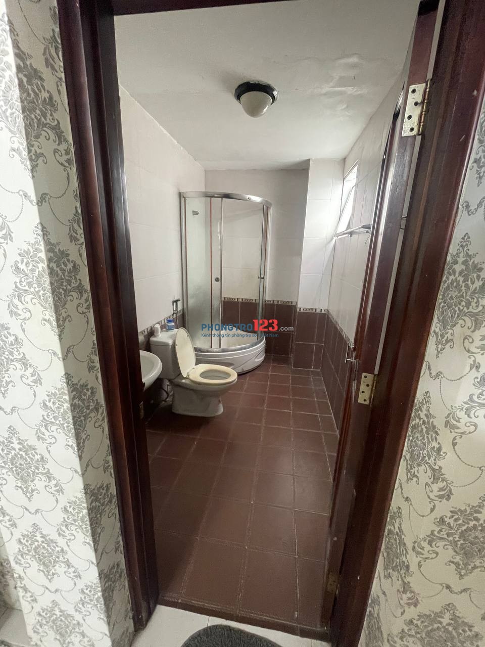 Cho thuê phòng đẹp 25m², có ban công, máy lạnh, khu vực Duy Tân – Phú Nhuận, giá chỉ 4.xtr/ 1 tháng