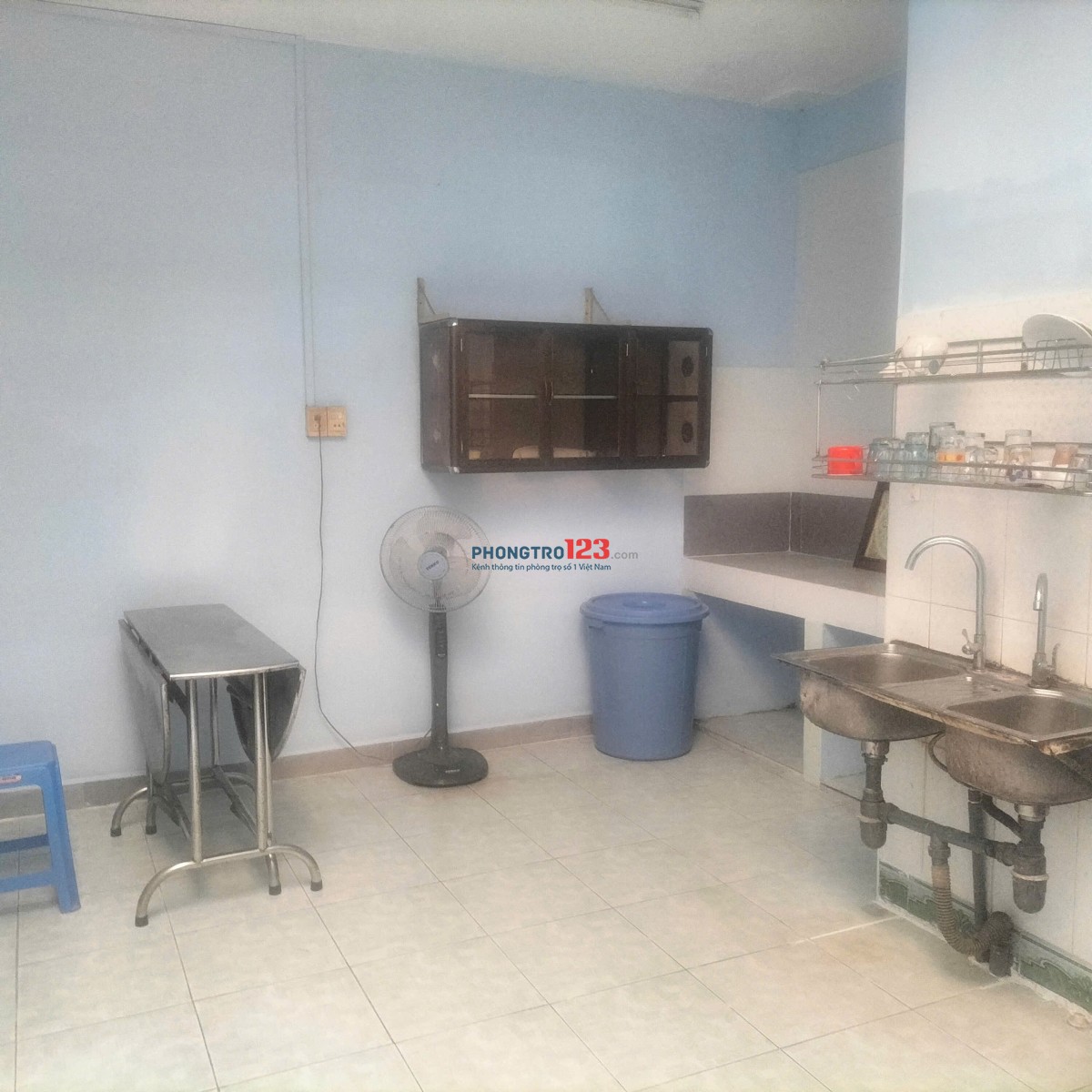 Cho thuê nhà nguyên căn diện tích 4x13, giá 13tr/tháng