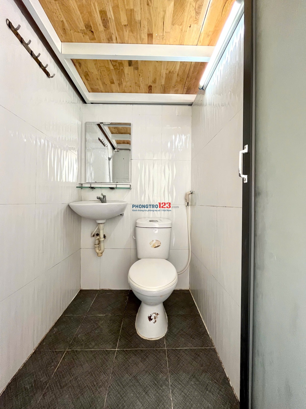 PHÒNG GÁC LỮNG 25m2 FULL NỘI THẤT GẦN ĐH HUTECH, NGOẠI THƯƠNG