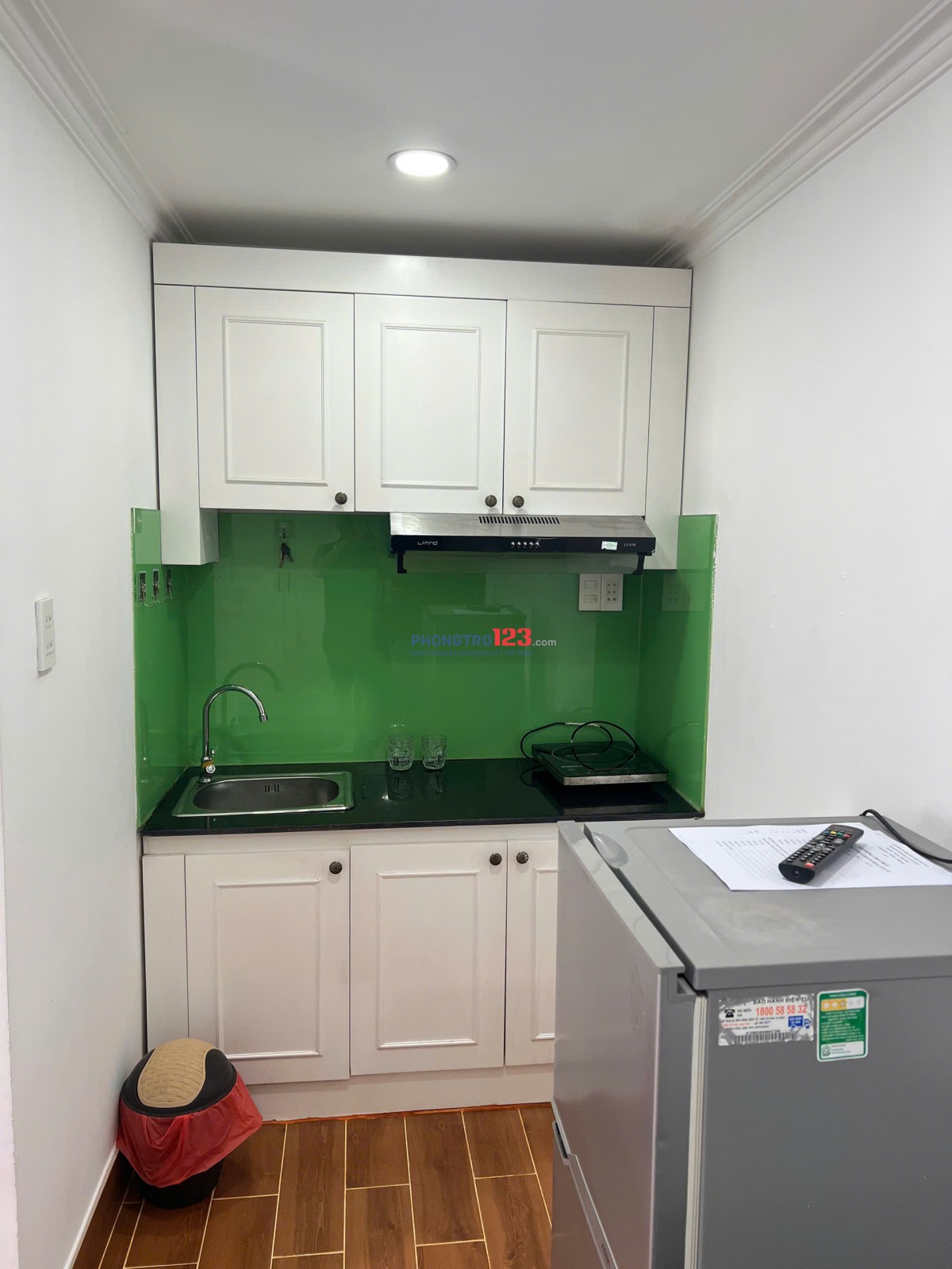 Căn hộ dịch vụ ngay CMT8, Quận 10, Hầm Xe, Thang Máy, Bảo Vệ 24/24, Ô Tô vào Tận Nhà