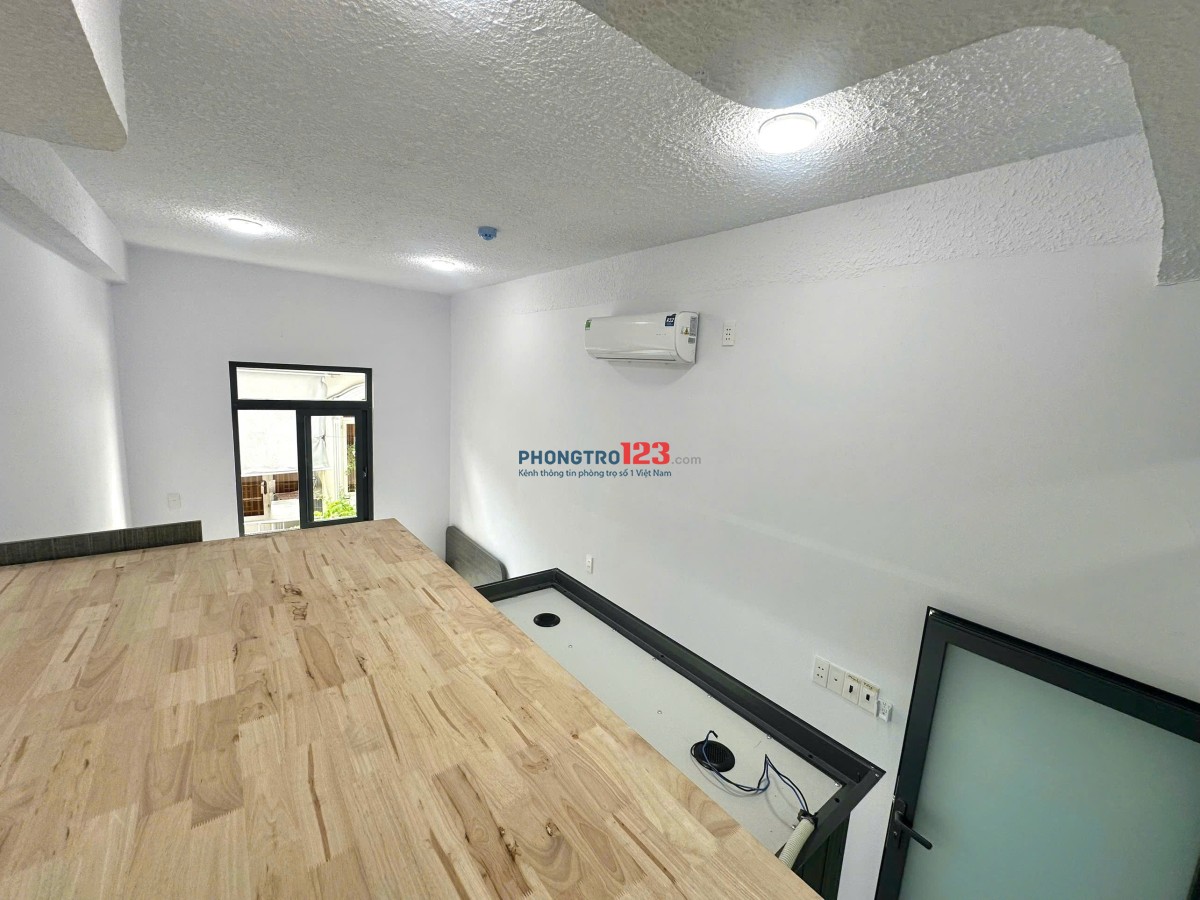 PHÒNG FULL NỘI THẤT Ở LIỀN GẦN LUỸ BÁN BÍCH — 30/4