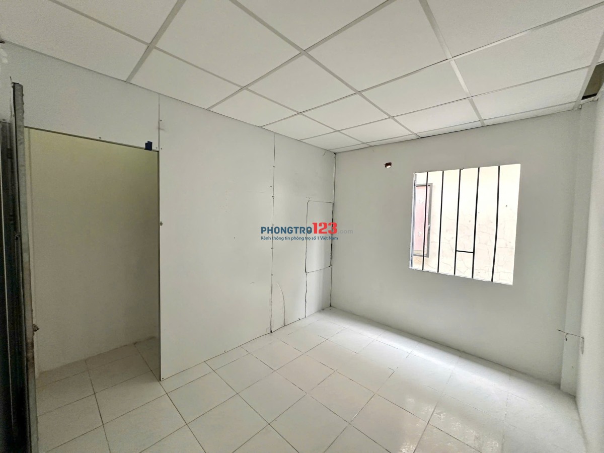 CHO THUÊ PHÒNG 1 TRỆT 1 LỬNG ĐANG SỬA LẠI MỚI TOÀN BỘ NGAY GẦN BIGGO TRƯỜNG CHINH