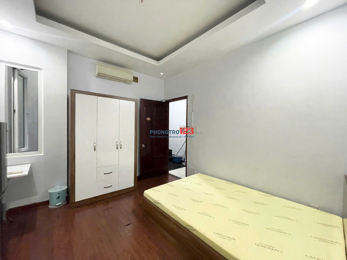 Cách nhà thờ Nam Hải 1 km, Phòng rộng, NVS - Bếp riêng, Full nội thất