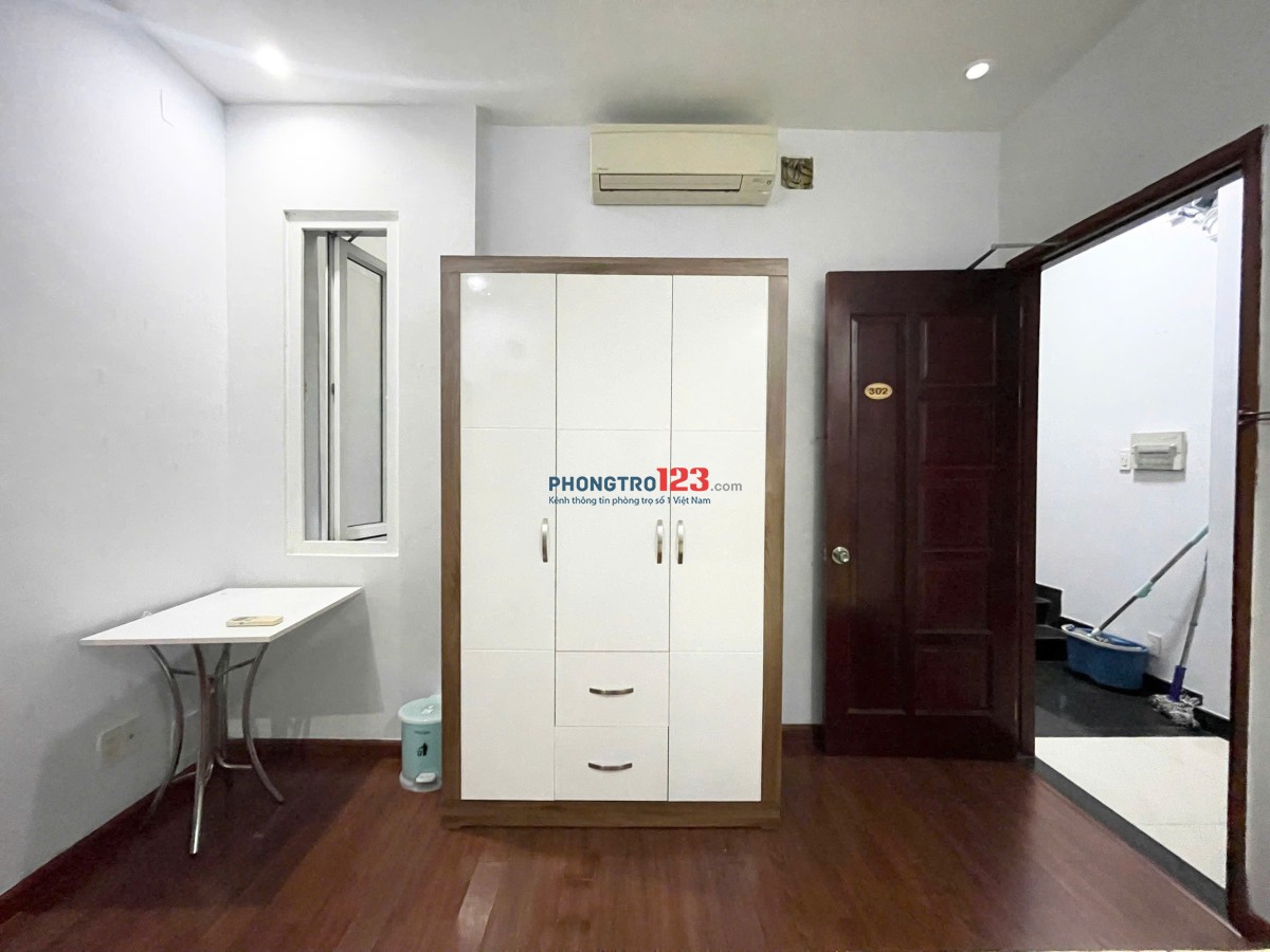 Cách nhà thờ Nam Hải 1 km, Phòng rộng, NVS - Bếp riêng, Full nội thất