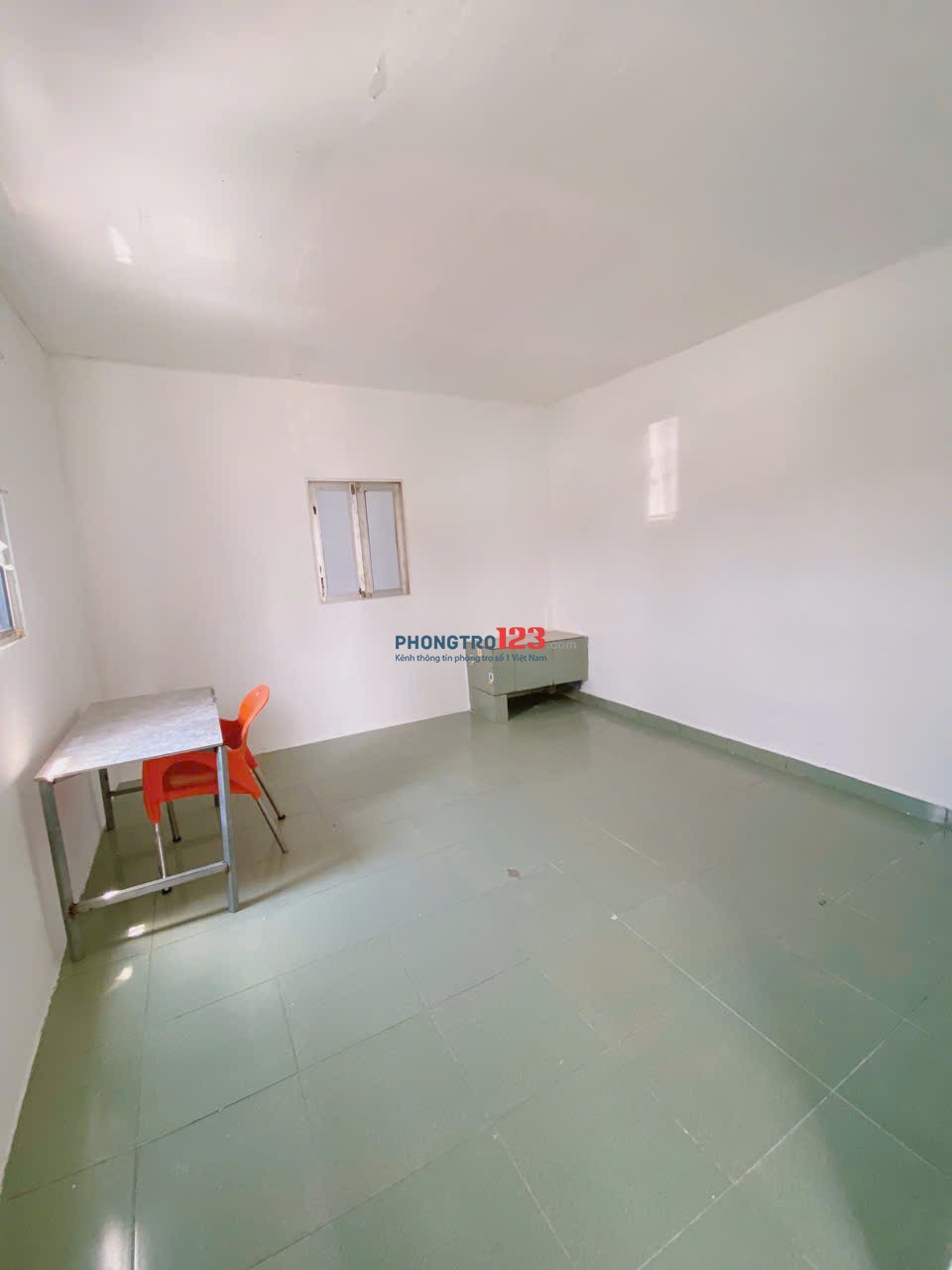 phòng trọ giá rẽ ngay MT 29 Bàu Cát 6, Phường 14, Q Tân Bình (Có khoá vân tay, kệ bếp)