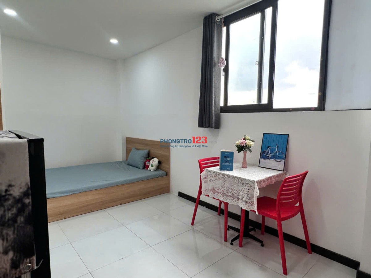 STUDIO FULL NỘI THẤT NGAY TRUNG TÂM QUẬN 7 - GẦN TDTU, NTT, UFM, Q1, Q4, Q8