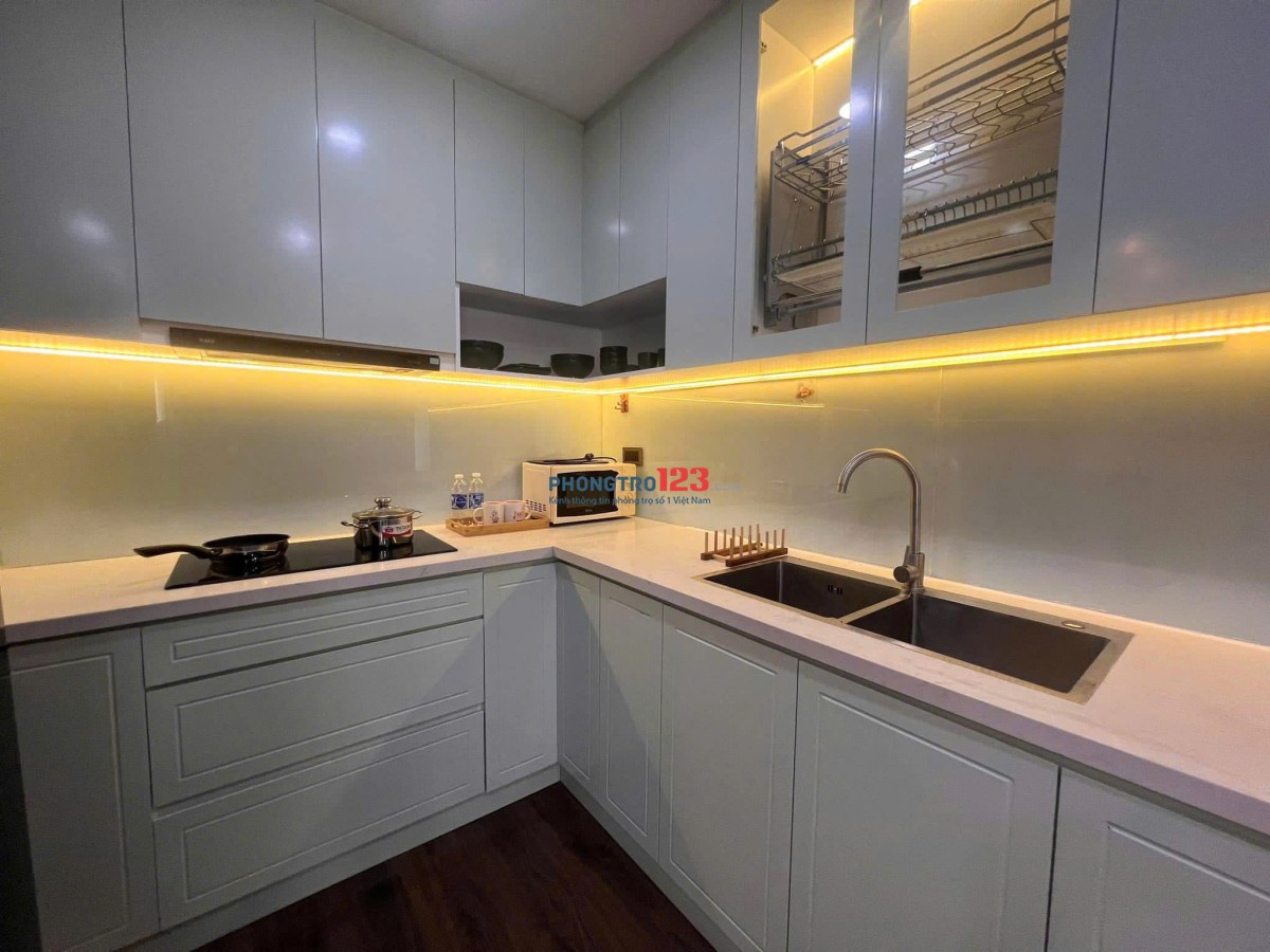 Chung cư Sky center, P2, Tân Bình - 107m2, cho thuê căn 3p ngủ, 21tr/th