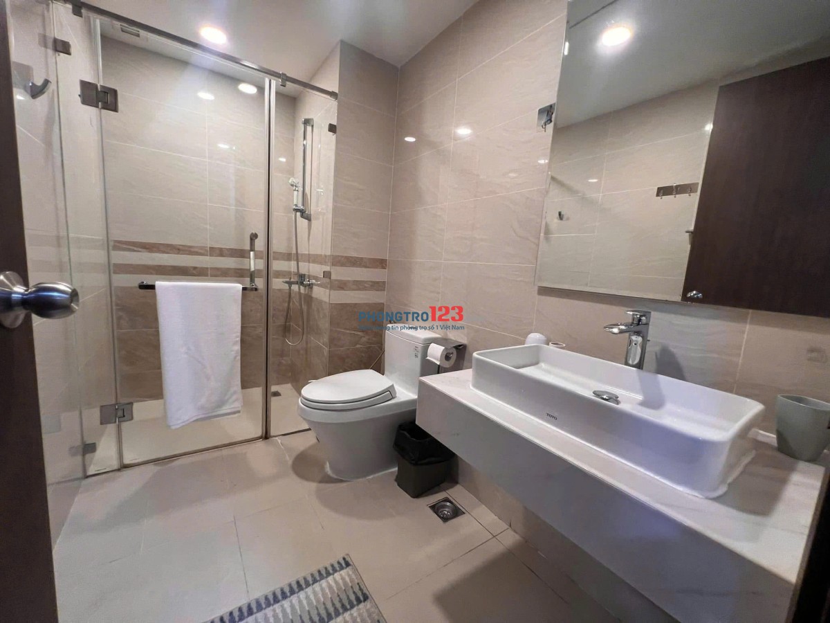 Chung cư Sky center, P2, Tân Bình - 107m2, cho thuê căn 3p ngủ, 21tr/th