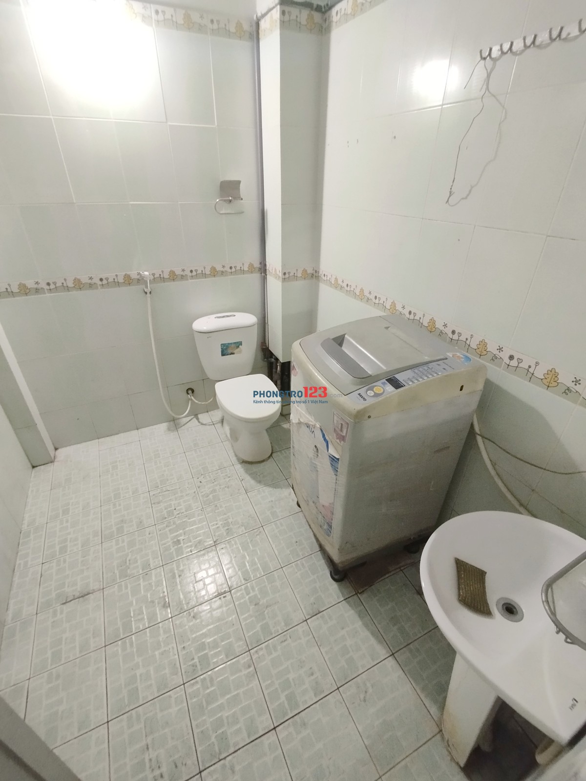 Phòng ngủ tách bếp 40m2 dưới trệt. Full nội thất. Đường Cao Lỗ. P4. Q8
