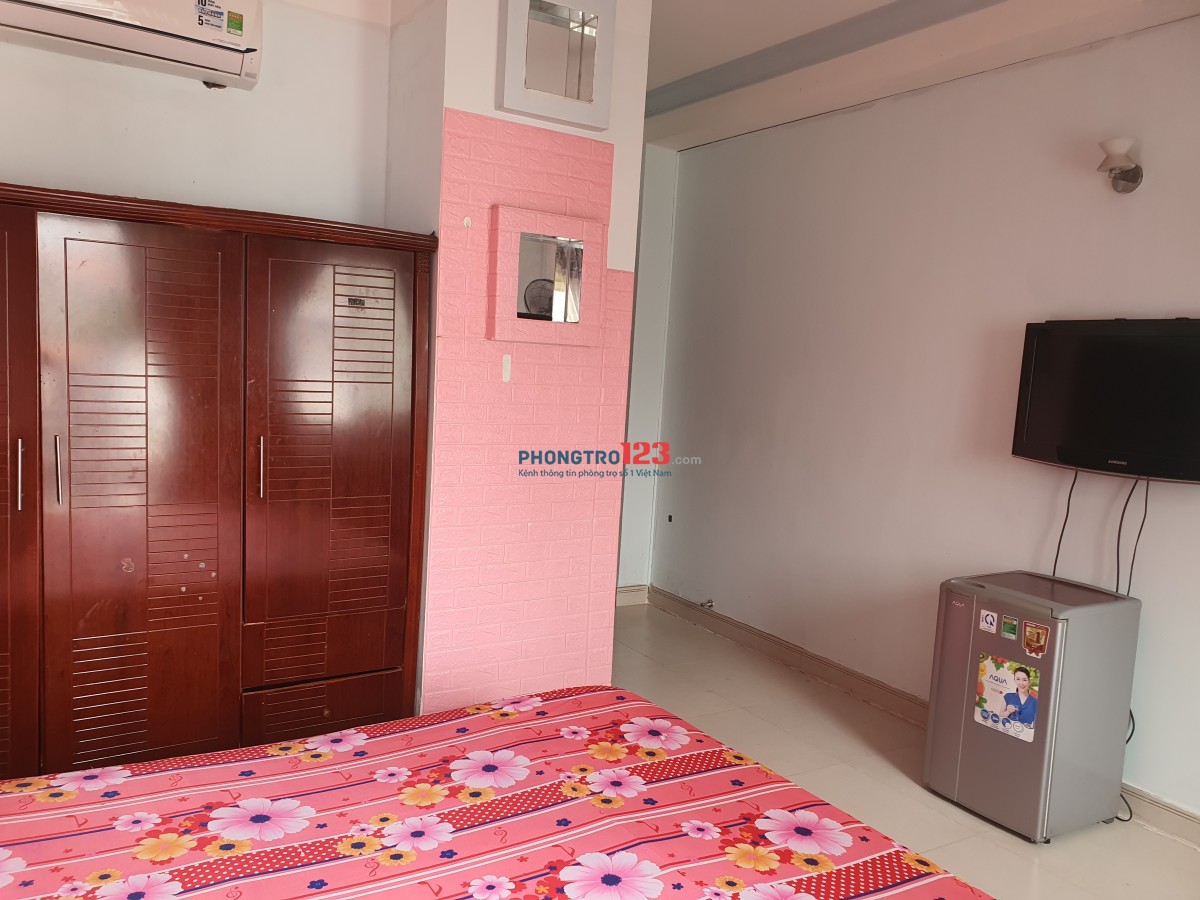 Phòng cho thuê đường Âu Dương Lân, có sẵn nội thất