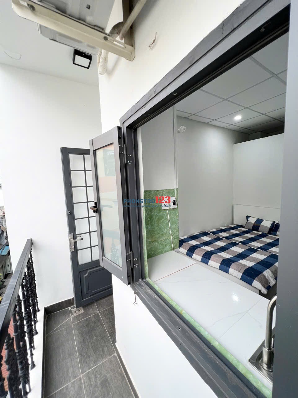 PHÒNG TRỌ STUDIO BAN CÔNG FULL NỘI THẤT ĐANG GIẢM GIÁ SIÊU RẺ CHO SINH VIÊN