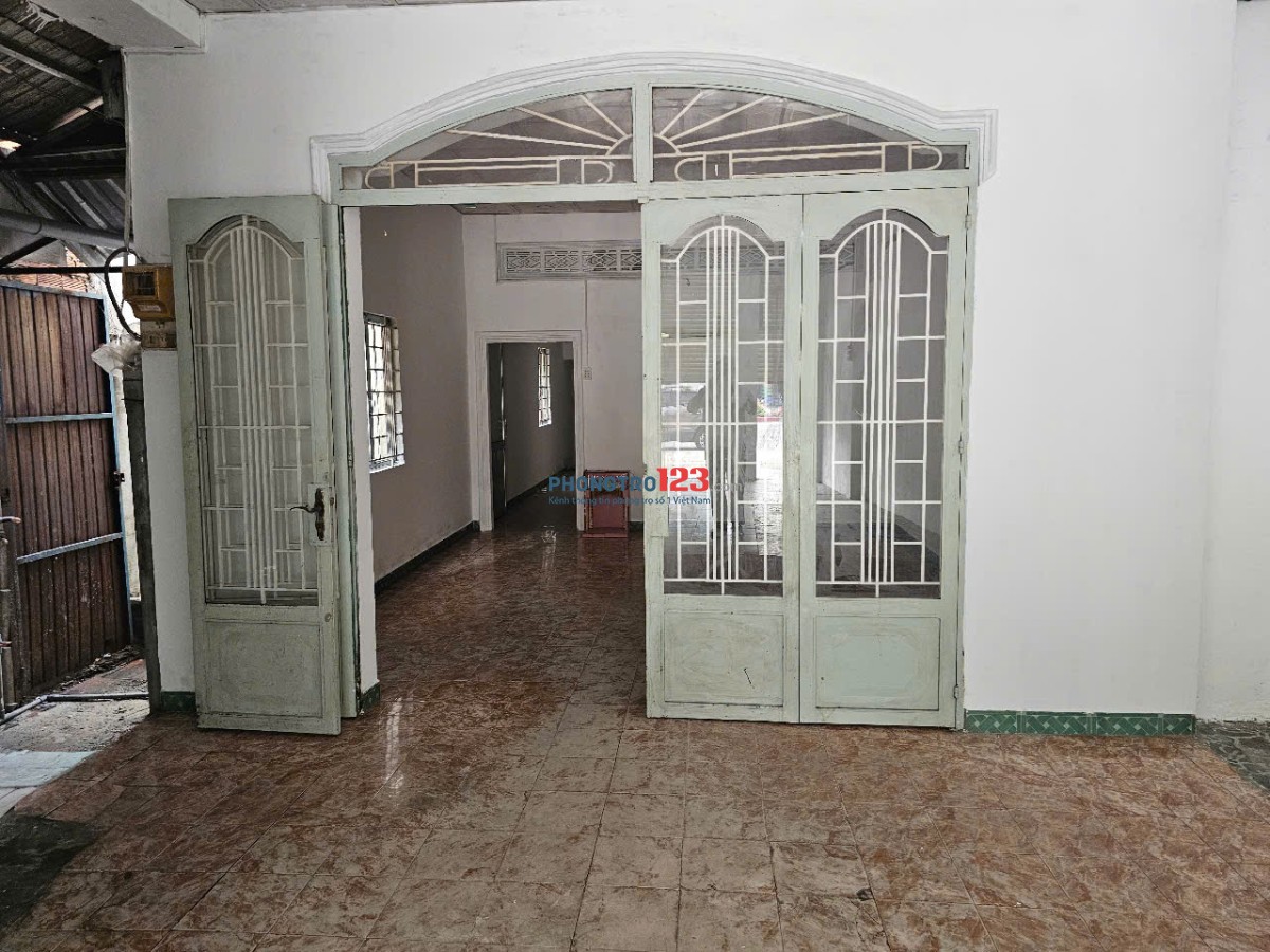 NHÀ NGUYÊN CĂN MẶT TIỀN QUỐC LỘ 13 DIỆN TÍCH 175 M2, NGAY TRUNG TÂM THÀNH PHỐ BẾN CÁT