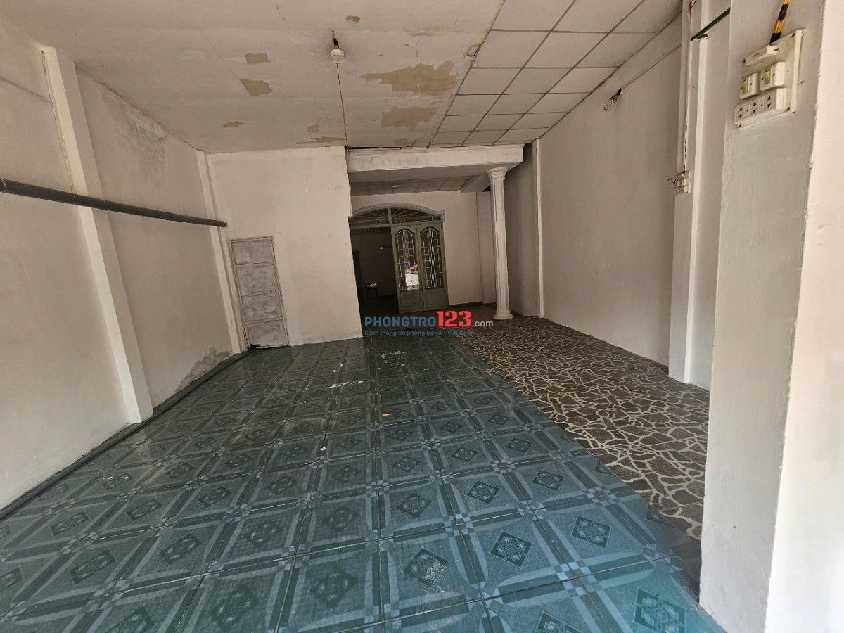NHÀ NGUYÊN CĂN MẶT TIỀN QUỐC LỘ 13 DIỆN TÍCH 175 M2, NGAY TRUNG TÂM THÀNH PHỐ BẾN CÁT